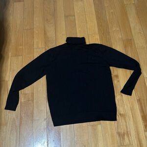Men’s Large Black Turtleneck Sweater.